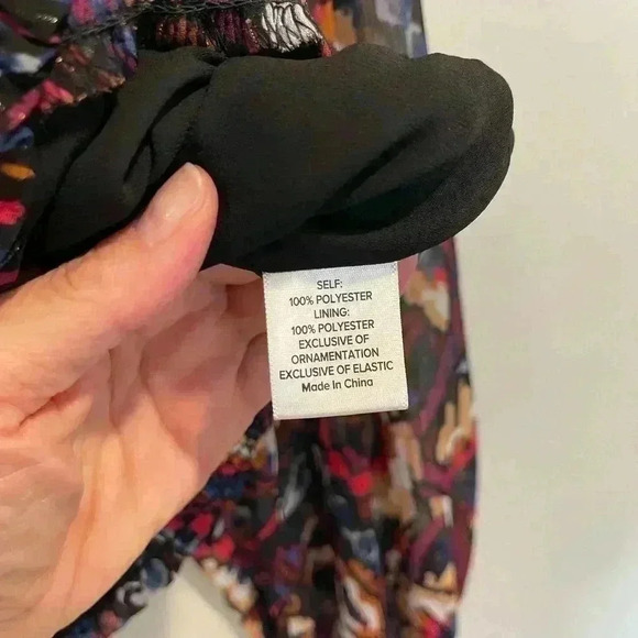 Evereve Stelle Abstract Blouse, Metallic, Holiday, Party Size XS - Picture 6 of 11